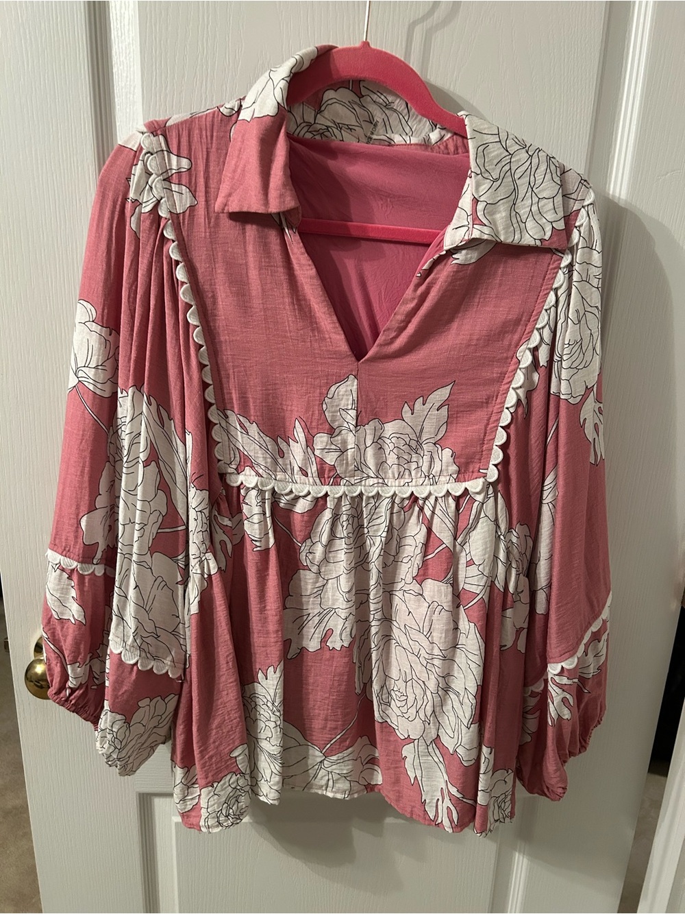entro Dusty Rose Floral Peplum Tunic